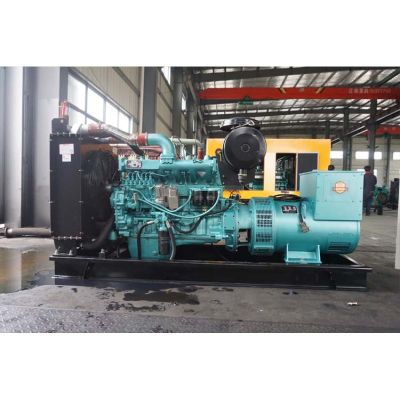 100kw東方紅柴油發(fā)電機組-東方紅6缸柴油機LR6A3L-D柴油發(fā)電機組,缸徑/行程：105/125mm,柴油發(fā)電機組水冷發(fā)動機功率110KW,柴油發(fā)電機組配套馬拉松斯坦福發(fā)電機。廠價直銷歡迎選購：13773399855。