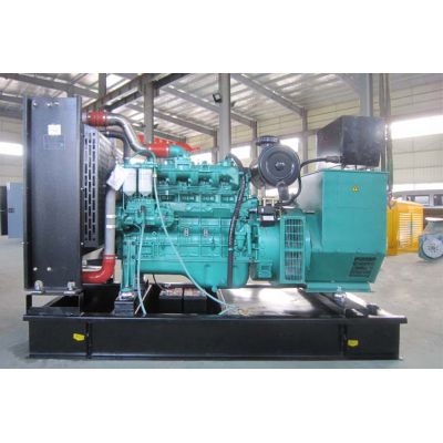 120kw玉柴柴油發(fā)電機(jī)組-玉柴6缸柴油機(jī)YC6B205L-D20柴油發(fā)電機(jī)組,缸徑/行程：108/125mm,柴油發(fā)電機(jī)組水冷發(fā)動(dòng)機(jī)功率152KW,柴油發(fā)電機(jī)組配套馬拉松斯坦福發(fā)電機(jī)。廠價(jià)直銷(xiāo)歡迎選購(gòu)：13773399855。