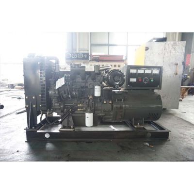 50kw華豐柴油發(fā)電機組-華豐4缸柴油機PHF4056ZD1柴油發(fā)電機組,缸徑/行程：105/125mm,柴油發(fā)電機組水冷發(fā)動機功率56KW,柴油發(fā)電機組配套馬拉松斯坦福發(fā)電機。廠價直銷歡迎選購：13773399855。