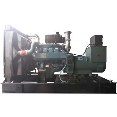 350kw斗山大宇柴油發(fā)電機(jī)組-斗山大宇8缸柴油機(jī)P158LE柴油發(fā)電機(jī)組,缸徑/行程：128/142mm,柴油發(fā)電機(jī)組水冷發(fā)動(dòng)機(jī)功率414KW,柴油發(fā)電機(jī)組配套馬拉松斯坦福發(fā)電機(jī)。廠價(jià)直銷歡迎選購：13773399855。